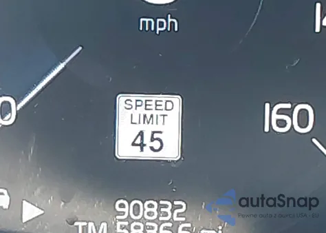 2021 Volvo Xc60 T5 Momentum z USA, uszkodzony, nr VIN YV4102RK1M1738035